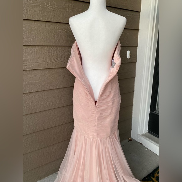 Amsale soft tulle bridesmaid formal long dress in blush, size 12 - Picture 10 of 12